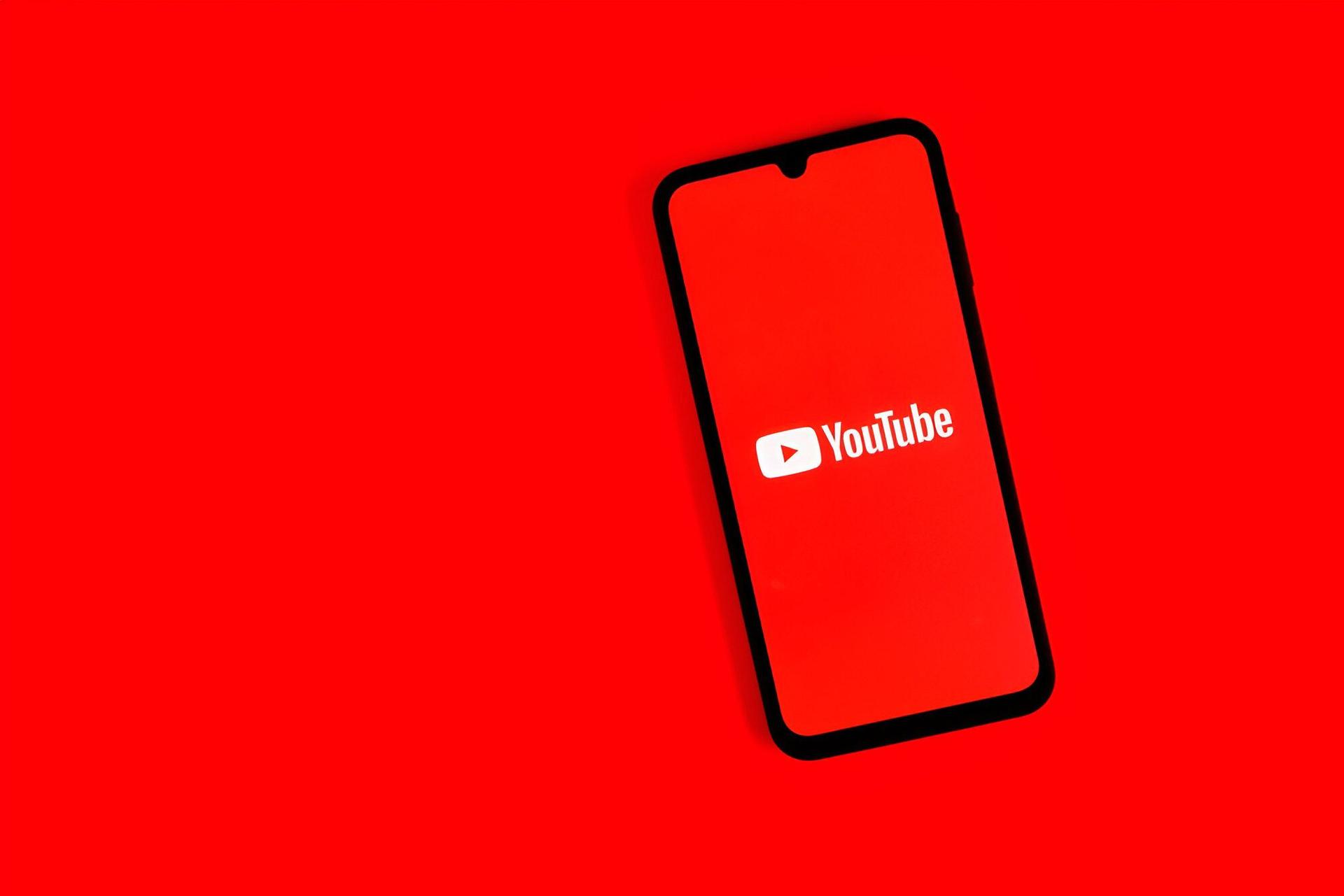 Mobile Data Usage by Spotify, YouTube, Instagram, and TikTok 
